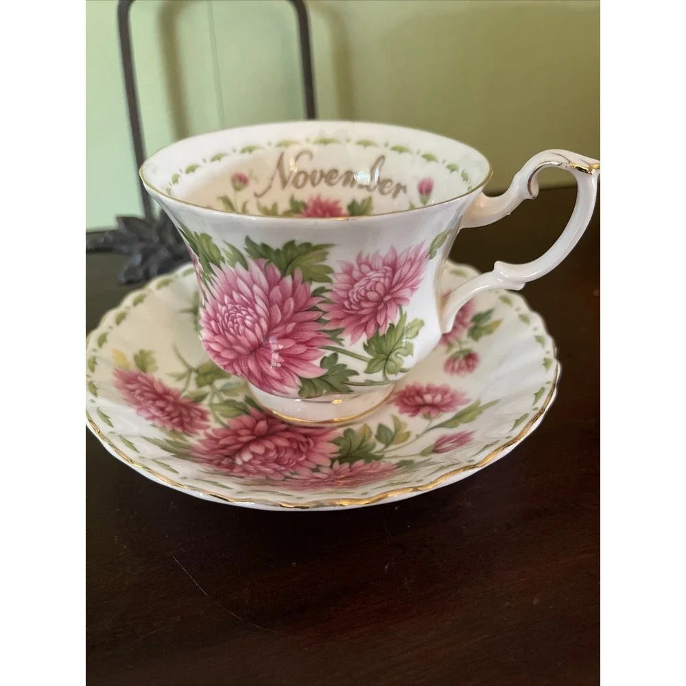 Royal Albert discontinued flower
